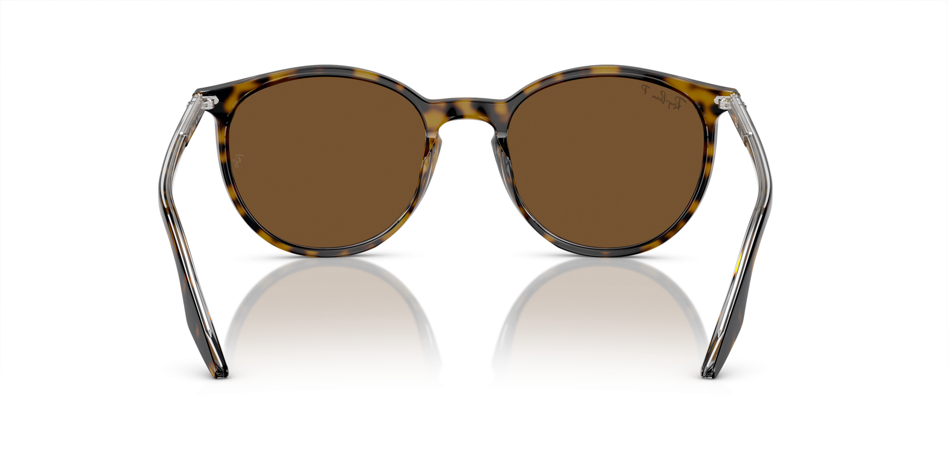 0RB2204_139357-P21_shad_bk