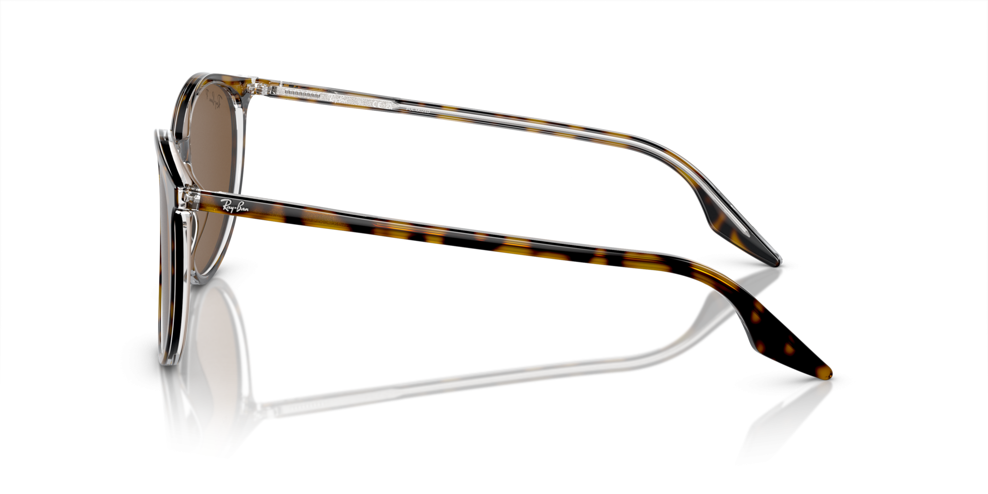 0RB2204_139357-P21_shad_lt